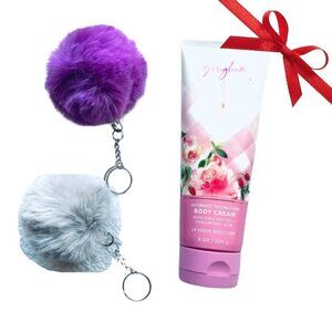 NEW Bath & Body Works Gingham Gorgeous Body Cream (8 oz) + 2 Pompom Keychains